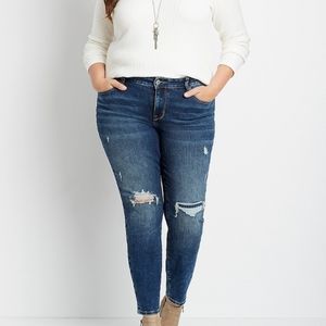 🎉HOST PICK🎉 Maurices  Houndstooth Backed Destructed Jegging